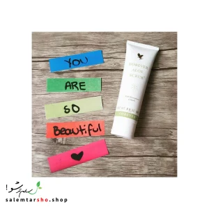 اسکراب آلوئه فوراور با آلوئهورا و جوجوبا، پاککننده ملایم برای پوست، مناسب برای استفاده روزانه.