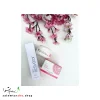 پودر ماسک فوراور با سفیده تخممرغ، خاک چینی و بابونه، پاککننده، لیفتکننده و روشنکننده پوست است.
